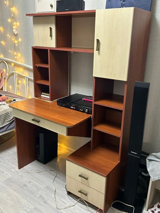 Стол письменный,компьютерный