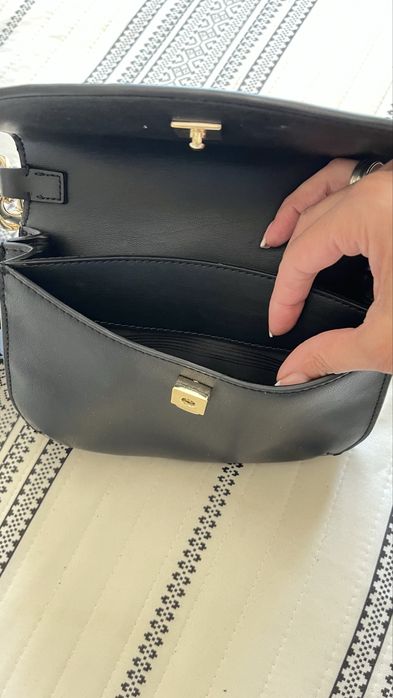 Чанта Tommy Hilfiger през рамо