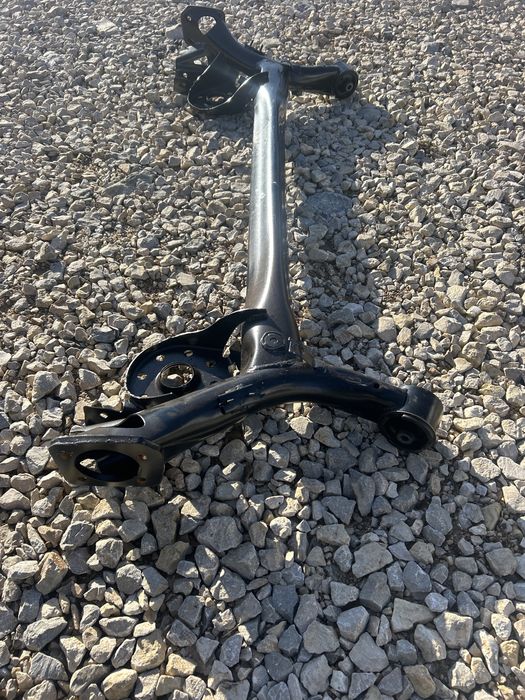 Заден мост за Toyota Yaris след 2011