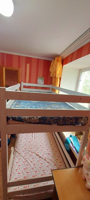 Детская двухъярусная кровать