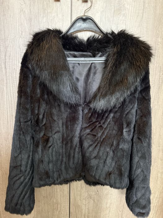 Късо палто от еко кожа