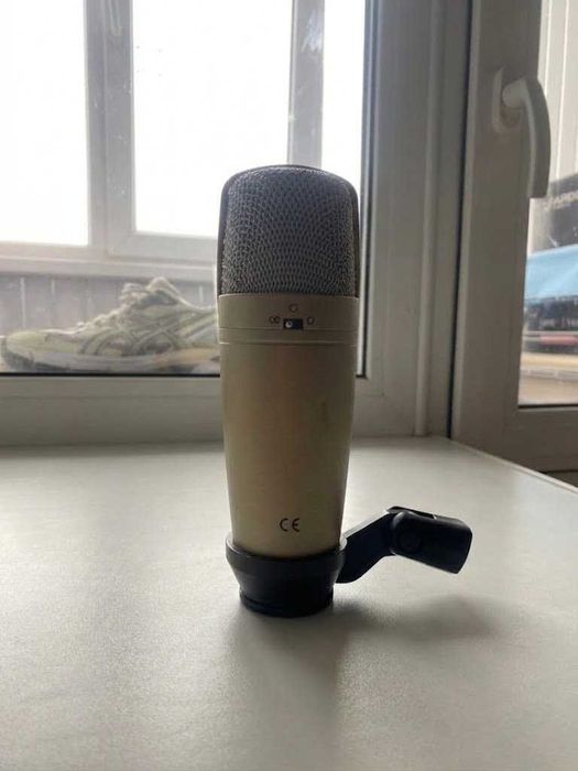Микрофон Behringer C3
