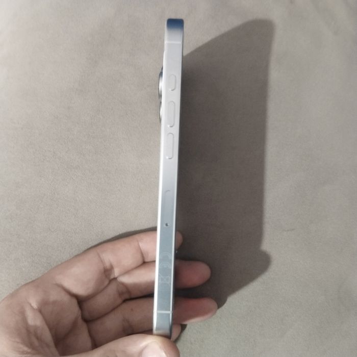 Продам Apple 16 prо 128 в отличном состоянии