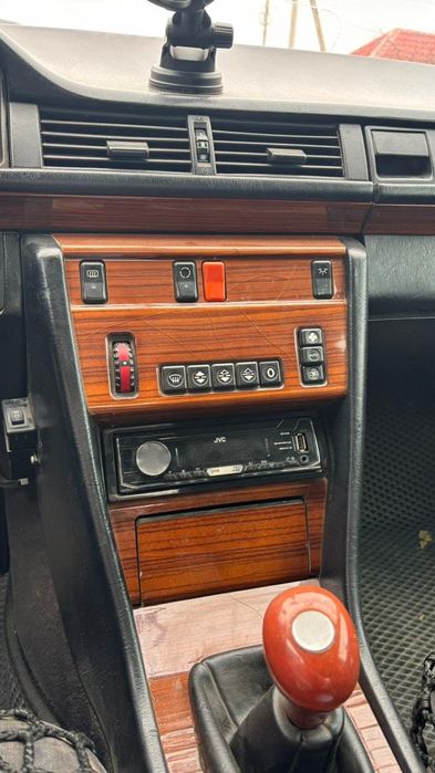 Продам Мерседес W 124