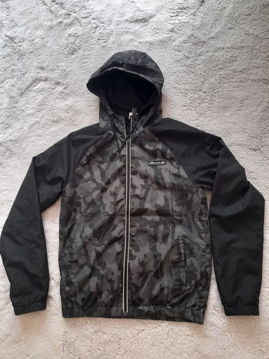 Ellesse мъжко яке S размер.