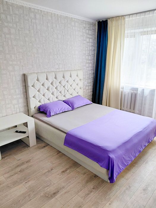 Сдам посуточно 1комн квартиру. Центр.