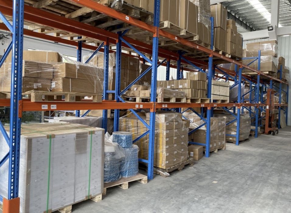 Rafturi metalice profesionale