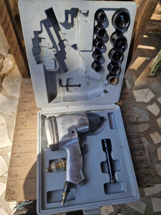 Пневматичен винтоверт, ударен