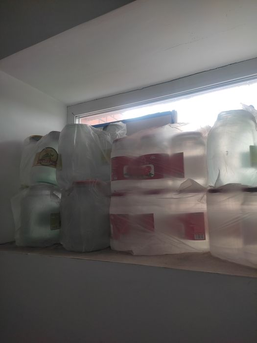 Продам Банки 2и1литровые