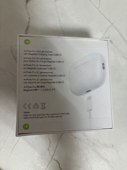 Наушники AirPods