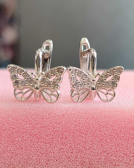 Сребърни обеци 925 „Пеперуди“ с бели циркони – елегантни