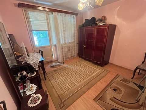 Vanzare Apt 3 camere,parter ,decomandat,bloc 4 etaje,sector 4, 10 min Dr Gazarului sau 5 min str Straja(linii RATB)