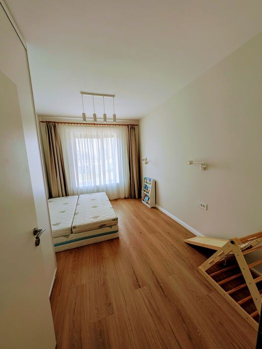 Apartament 4 camere orientare Sud-Vest Valletta Park etajul 1/4, 87 mp, 2 bai + balcon 6 mp