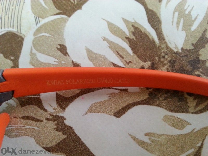 очила със защита