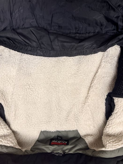 Продам куртку демисезонную на подростка