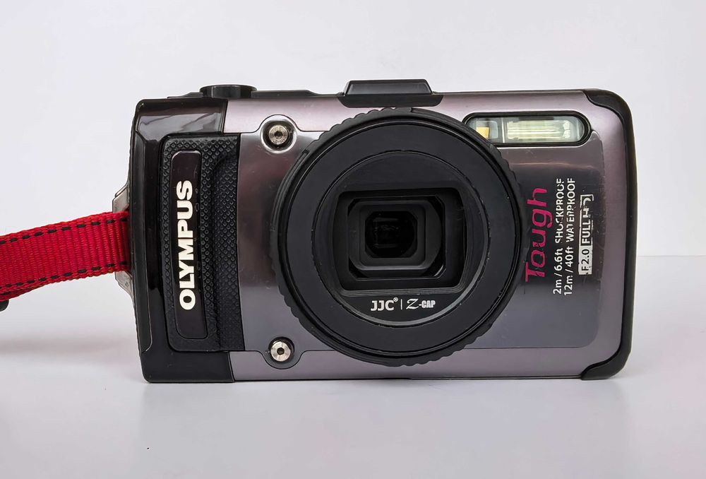 Фотоапарат Olympus TG - водоустойчив, удароустойчив, супер макро режим