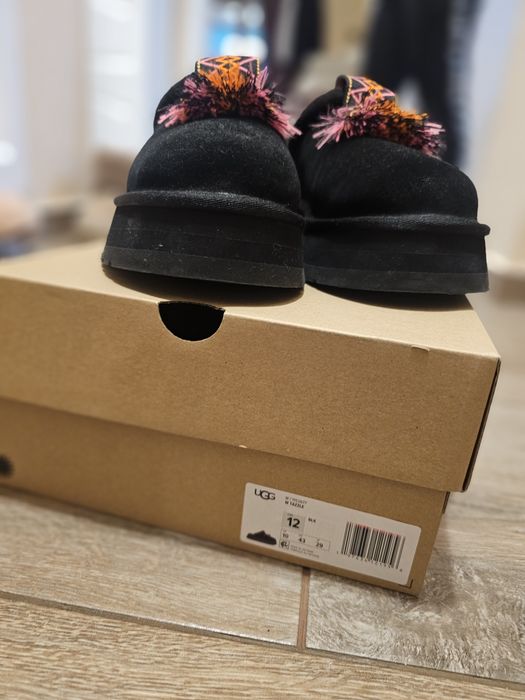 Ugg mar.12 de pe site original