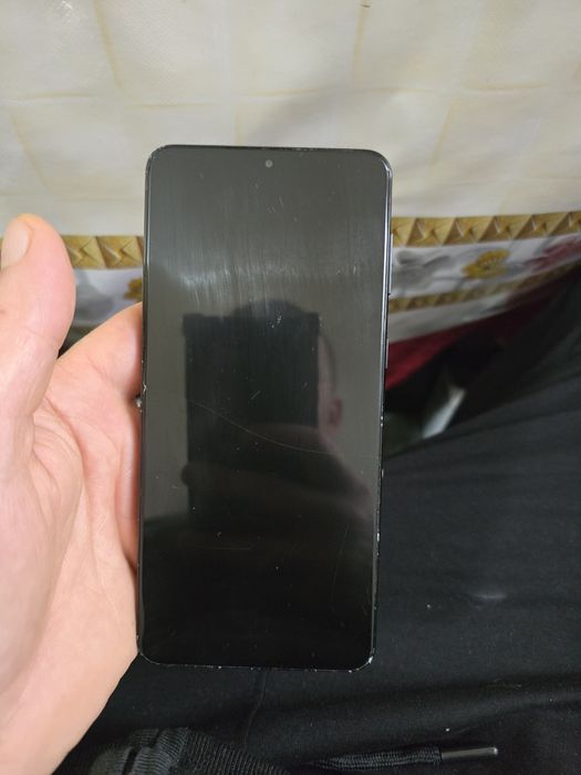 Vând sau schimb samsung s21+ cu ps4