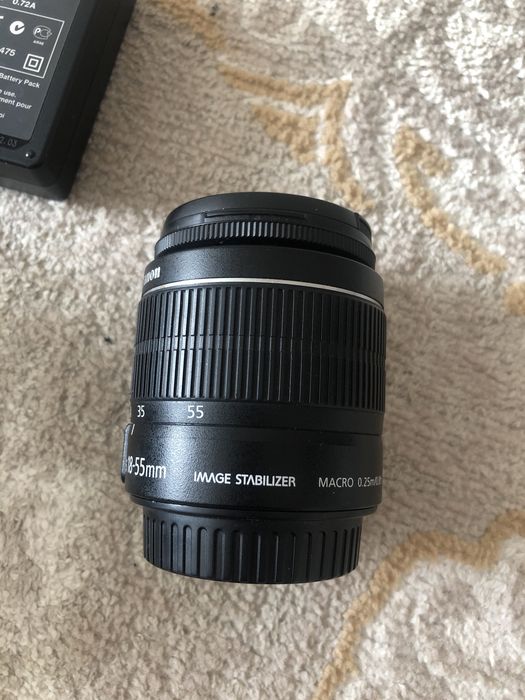 Продам Canon 550D с обьективом