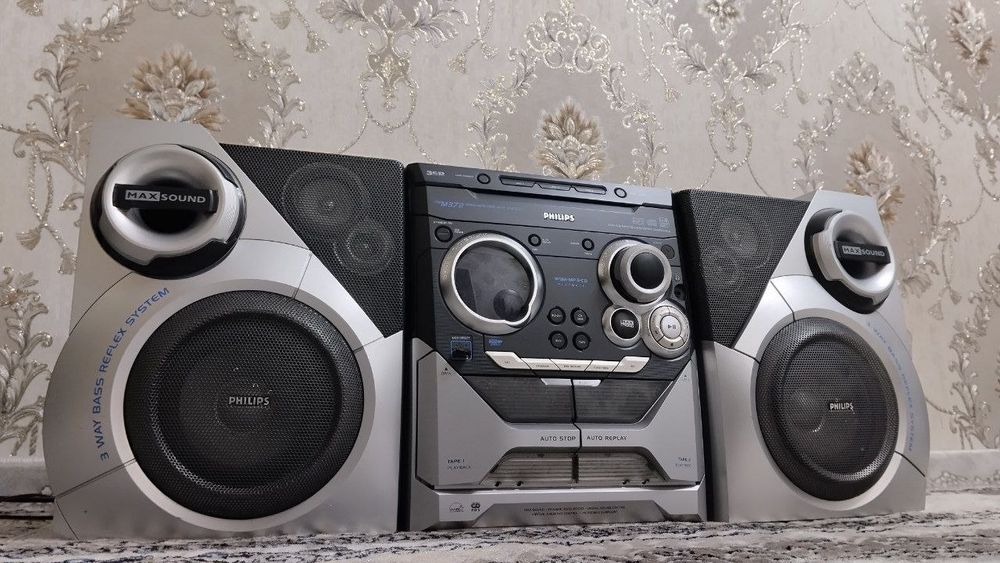 Muzikalniy sentr sotiladi srochna