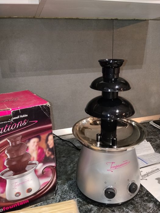 Fântână de ciocolată Russell Hobbs – Temptation