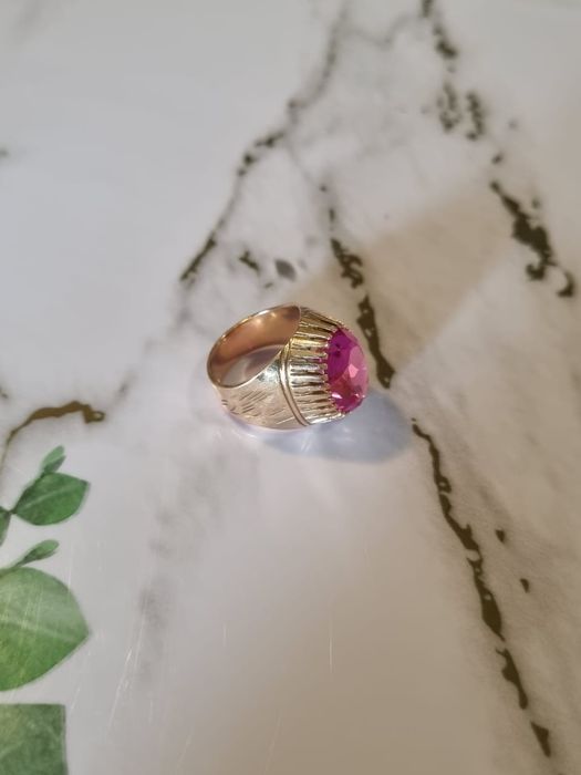 Продам золотое кольцо