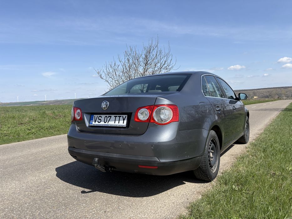 Vw jetta 2006 2.0 benzină