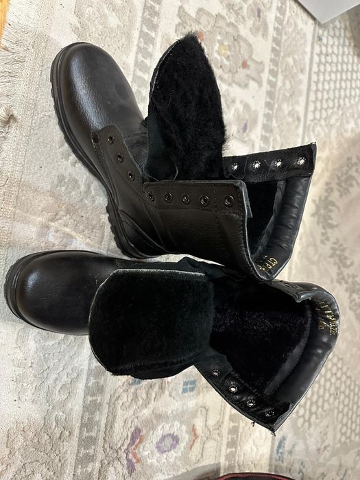 Продам зимние берцы