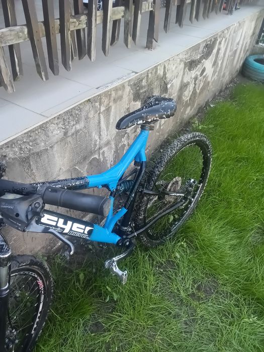 Se vinde mtb full suspension cyco