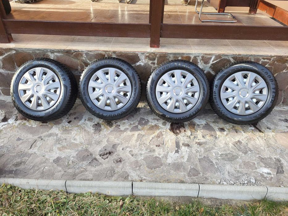 Jante otel 15 cu cauciucuri 195 65 15 iarna Good Year Ultragrip 8 M+S