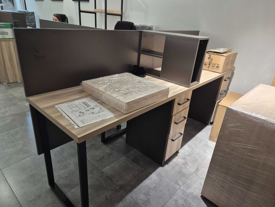 Стол письменный офисный