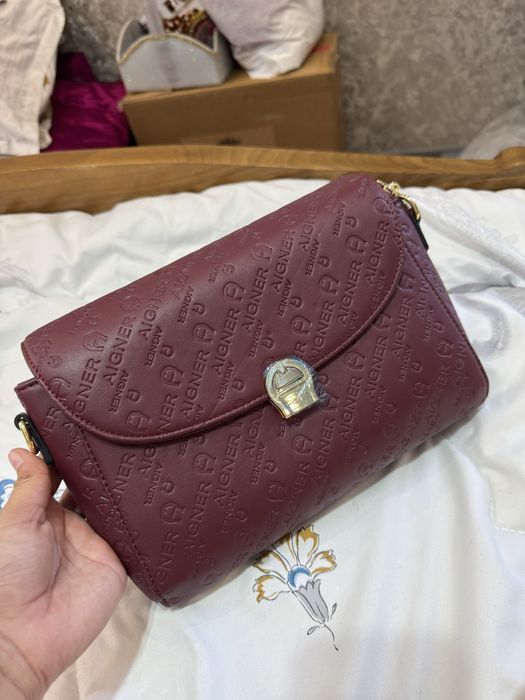 Сумка янги ишлатилмаган