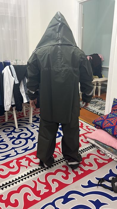 Плащ для рыбалки и охоты