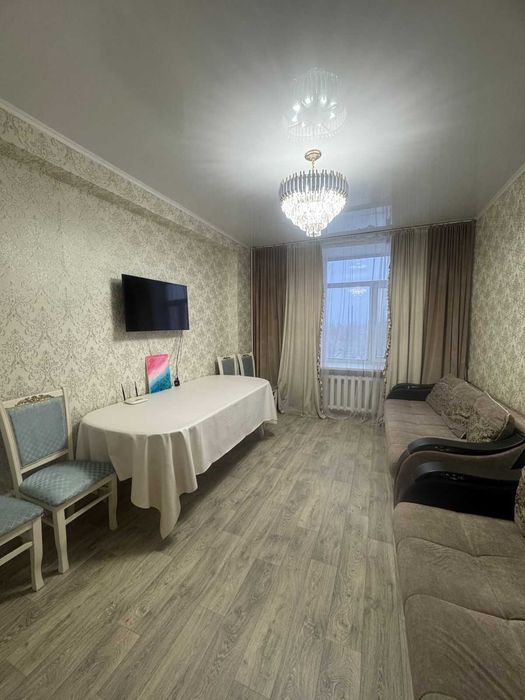 Продам 3х комнатную квартиру в центре города по ул. Ленина 1. Торг.