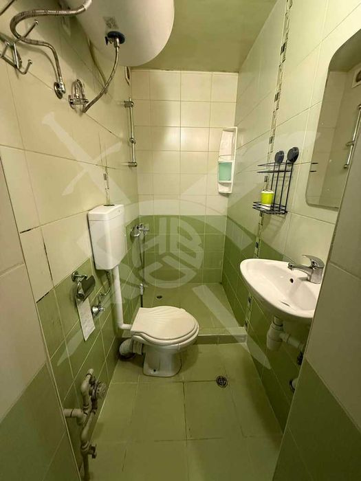 Дава се под наем Едностаен апартамент в Варна, Център - 35 кв.м за 348.84 € - Снимка #3