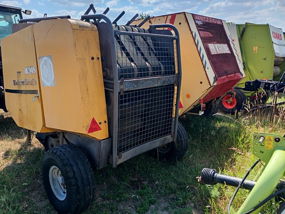 Presă baloți rotunzi mici Rivierre Casalis rc94s Claas