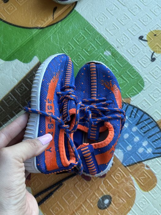 Продам детский обувь