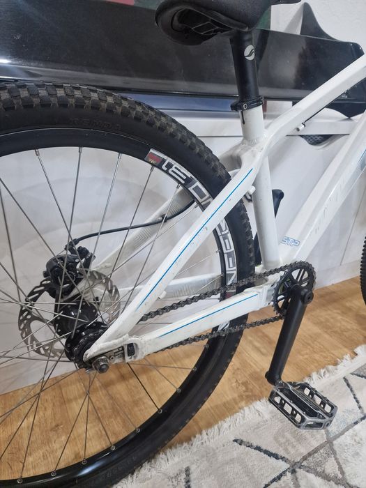 Giant STP ss. Street,dirt
