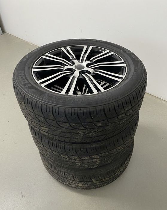 Диски с шинами на Lexus LX570