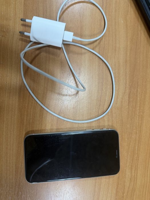 Продам iPhone 11