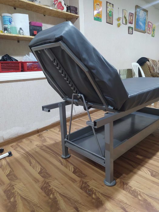 Кушетка косметологическая массажная медицинская