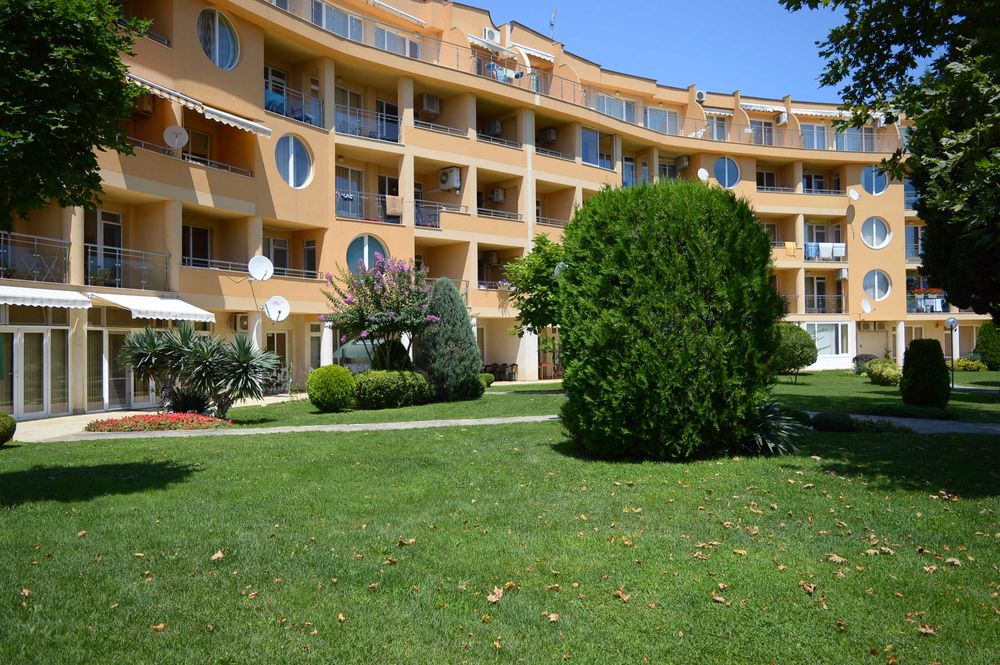 Дава се под наем Едностаен апартамент в Варна, Бриз - 24 кв.м за 270 € - Снимка #1