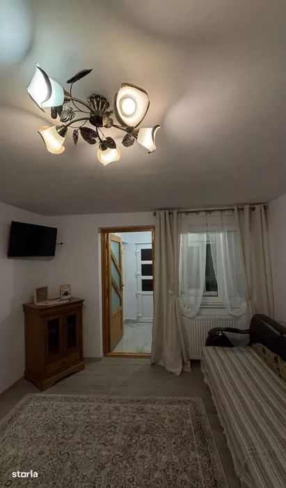 Ap 1 camera in zona Bucsinescu, la casa