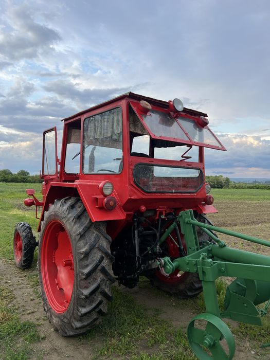 Tractor u650 / u651 cu plug