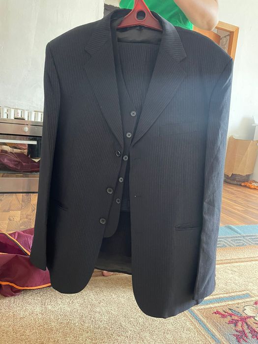 Продам костюм мужской