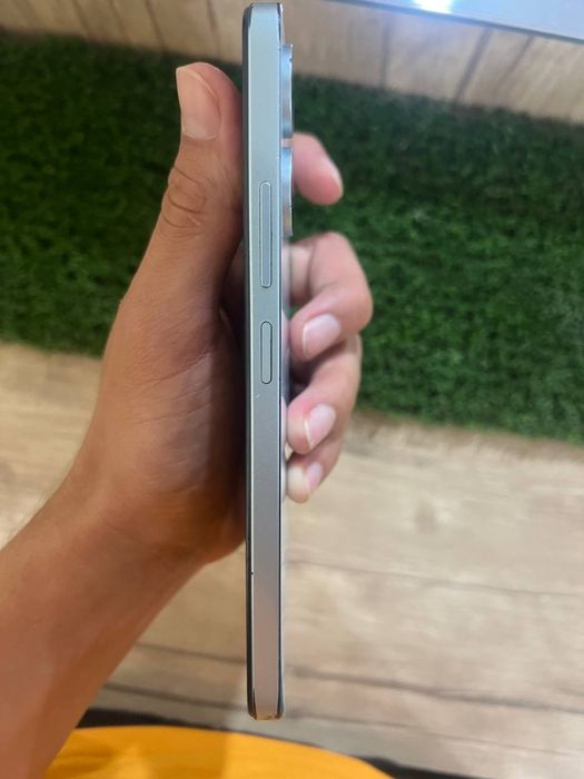 Redmi 13 C iwlawi yaxwi kar dak bo aybi qralari qrilgan joyi bor 128gb