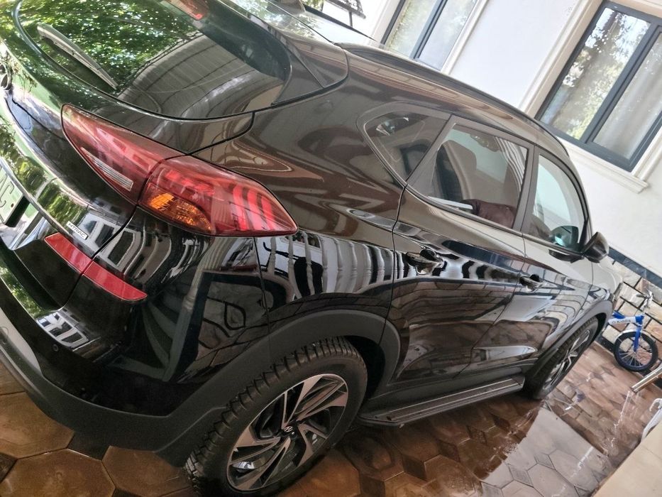 Hyundai Tucson 2020г 2 AT! 3 поз! Люк есть! Черный! 43 тыс км пробега!