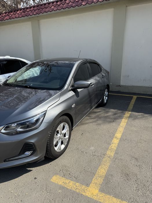 Продается автомобиль onix premier