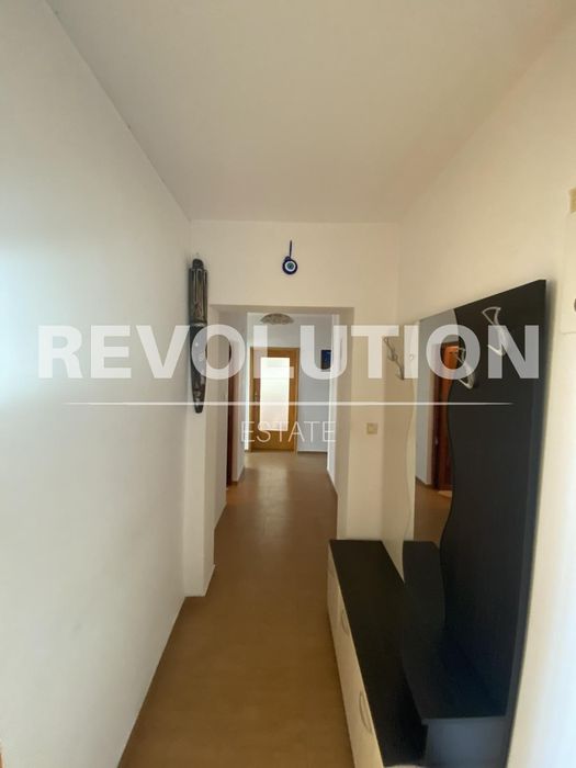 Дава се под наем Четиристаен апартамент в Пловдив, Тракия - 130 кв.м за 600 € - Снимка #11