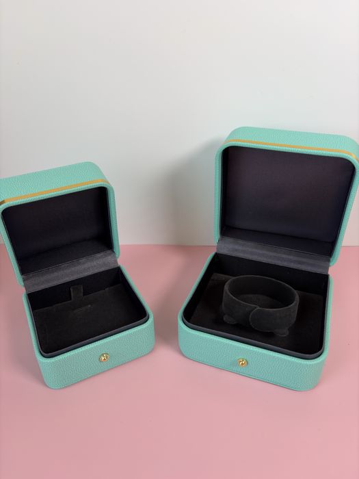 Луксозни Кутии за Бижута и Аксесоари